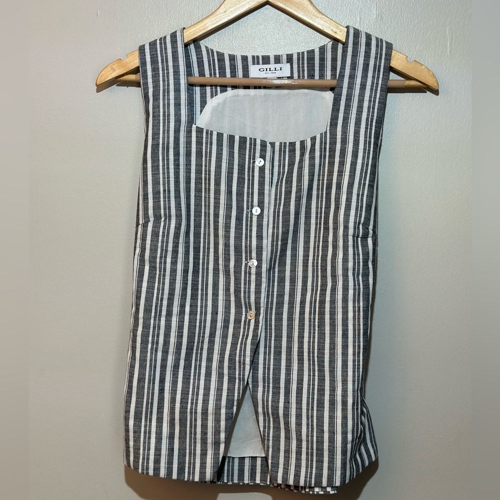 Gilli Blue & White Vertical Stripe Sleeveless Button Top Cotton Size M #preppy